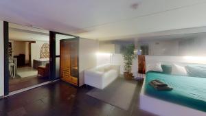 nice and cosy place with jacuzzi and sauna to relax in the centre of antwerp