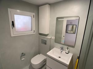 Cliffhanger spectacular view over North Coast