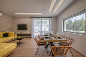 Alyona Villas - Villa Lona