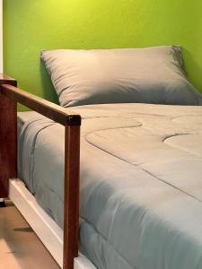 Sabai Sabai Poshtel & Motorbike Rental