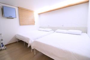 Phòng Cổ Điển Cho 4 Người (Classic Quadruple Room)