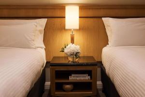Economy Twin Room room in Radisson Hotel & Suites Sydney