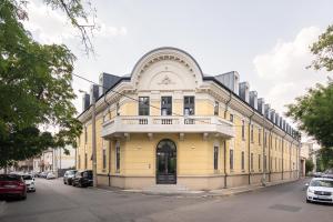 Luxury Central Lofts by Carmen Sylva