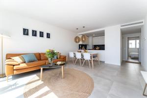 Luxury Penthouse with Rooftop