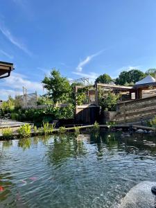 Vättervy Glamping- Ravinstuga