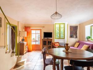 Maisons de vacances Holiday Home La Maison du Figuier - SON100 by Interhome : photos des chambres