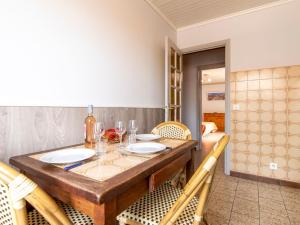 Appartements Apartment Le Soleil Camarguais - SMM153 by Interhome : photos des chambres