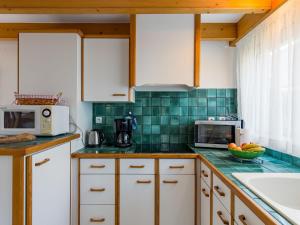 Maisons de vacances Holiday Home Tal Ar Mor by Interhome : photos des chambres
