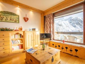 Apartment Le Bec Rouge - Le Lac-2 by Interhome