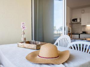 Appartements Apartment Le Beach-14 by Interhome : photos des chambres