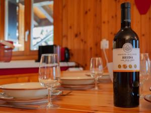 Apartment Les Crêtes 1-3 by Interhome