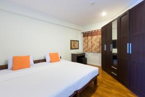 Baan Poolom Beachfront Condominium