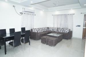 Madhav Kuteer B- 34 Vrindavan