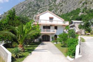 3 star apartamento Apartments Roganović Kotor Montenegro