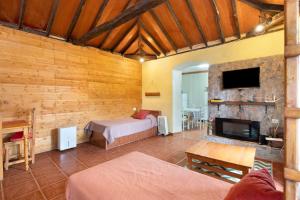 Casa Azul del Roque Negro