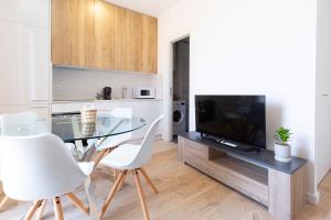 MARNE I - 2 PIÈCES - CARRÉ DOR Menton