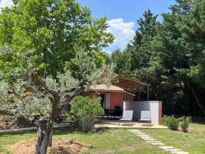 Maisons de vacances Proche Roussillon Luberon villa avec vue, piscine chauffee et climatisation : photos des chambres