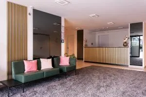 诺伊堡公寓式酒店 - 施罗本豪森