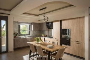 Malena Residence by 8essentially