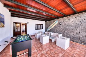 Villa Aurelia - Pool, Jacuzzi, BBQ and Ping-Pong By Lanzarote Vacation Homes