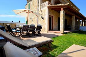 Bonito chalet con piscina cerca del mar
