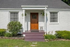 Neighborhood Retreat, Large Yard, Fire Pit - Dalewood