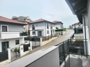 Sunset House spacious 3 bedrooms Baciu Cluj - Baciu