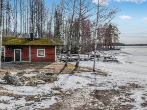 Holiday Home Vuorihuoneistot 510 by Interhome