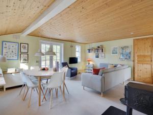 Holiday Home Ljuba - 700m from the sea by Interhome