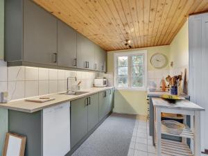 Holiday Home Ljuba - 700m from the sea by Interhome