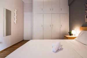 Comfy Athenian 1BD Apt next to Neos Kosmos Metro