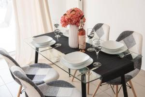 Overlooking park flat close to the Piraeus Port-(DRAP-A7)