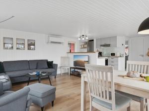 Holiday Home Dome - 12km from the sea by Interhome