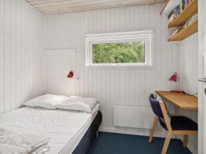 Holiday Home Alkmar - from the sea by Interhome