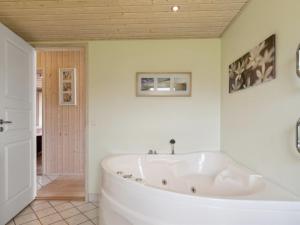 Holiday Home Blondine - 1-4km from the sea by Interhome