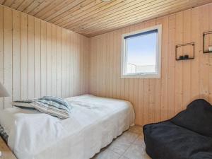 Holiday Home Thomsen - 475m from the sea in NW Jutland by Interhome