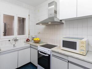 Apartment Riells Platja by Interhome