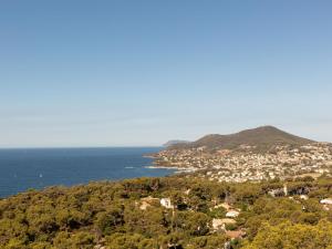 Apartment Chantelyre-1 by Interhome