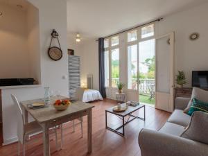 Apartment Villa Thaïs by Interhome