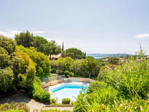 Apartment Les Coteaux de la Nartelle-29 by Interhome