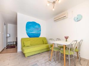 Studio Fruk-1 by Interhome