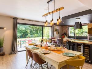 Maisons de vacances Holiday Home La Villa des Marronniers by Interhome : photos des chambres