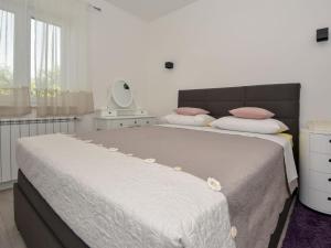 Apartment Franka by Interhome