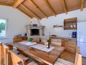Holiday Home Villa Dina by Interhome