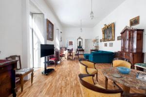 TERESELLA SUITE