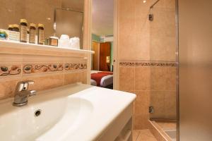 Hotels Hotel Terminus Lyon : Chambre Quadruple Confort