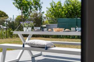 Maison Basil - holiday house with garden and parking