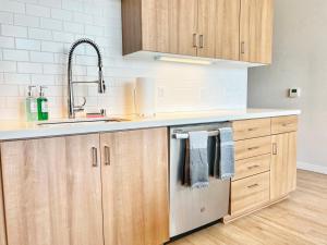 Hidden Gem Apartment In Downtown