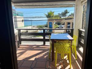 Residencial Ide Martins a 30 metros da Praia de Bombinhas e próximo a Praia da Lagoinha