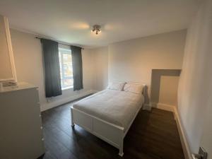 Holiday Properties Vauxhall Central Rooms